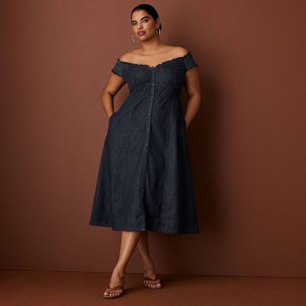 Women's Off the Shoulder Denim Button-Down Midi Dress - Dark Wash L